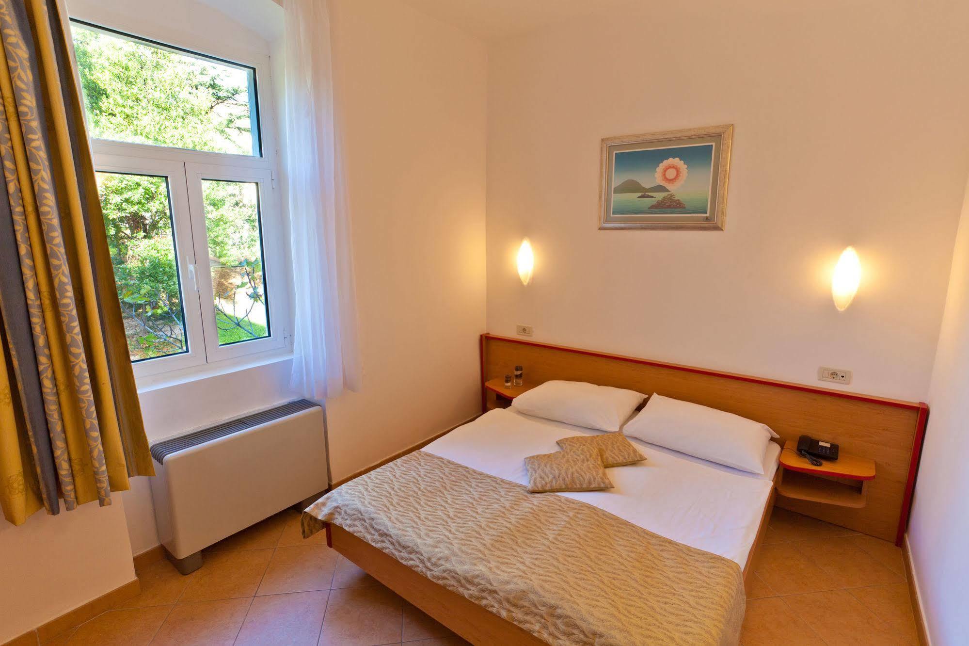 Villa Tamaris - Hotel Resort Drazica Krk Town Εξωτερικό φωτογραφία