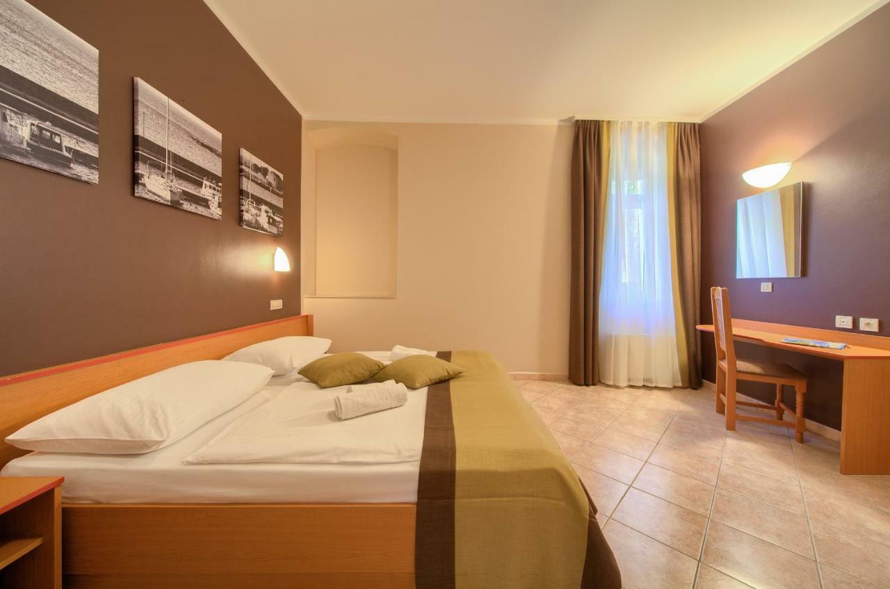 Villa Tamaris - Hotel Resort Drazica Krk Town Εξωτερικό φωτογραφία